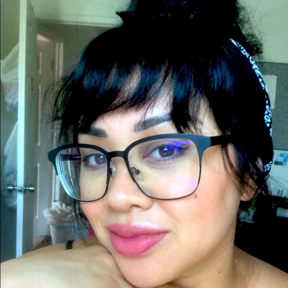 Meet your Posher, Heidi